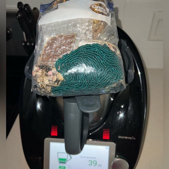 Jewelry mixed lot bag, marked or unmarked, about 2.5lb - Picture 15 of 16